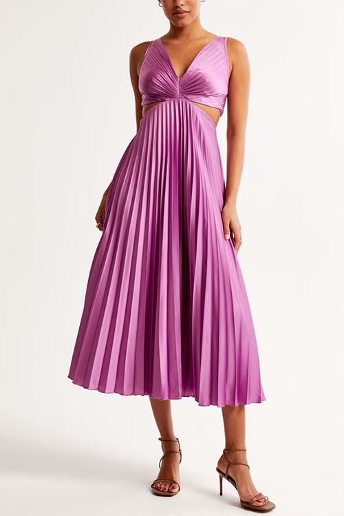 Chelsea Physic Plissé Gown