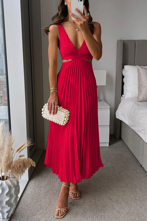 Chelsea Physic Plissé Gown